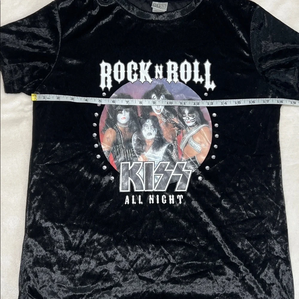 KISS Rock & Roll All Night Crushed Velvet Graphic Tee – Size M - Picture 5 of 7